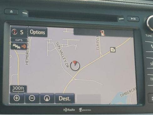 Used 2014 Toyota Highlander Limited image 19