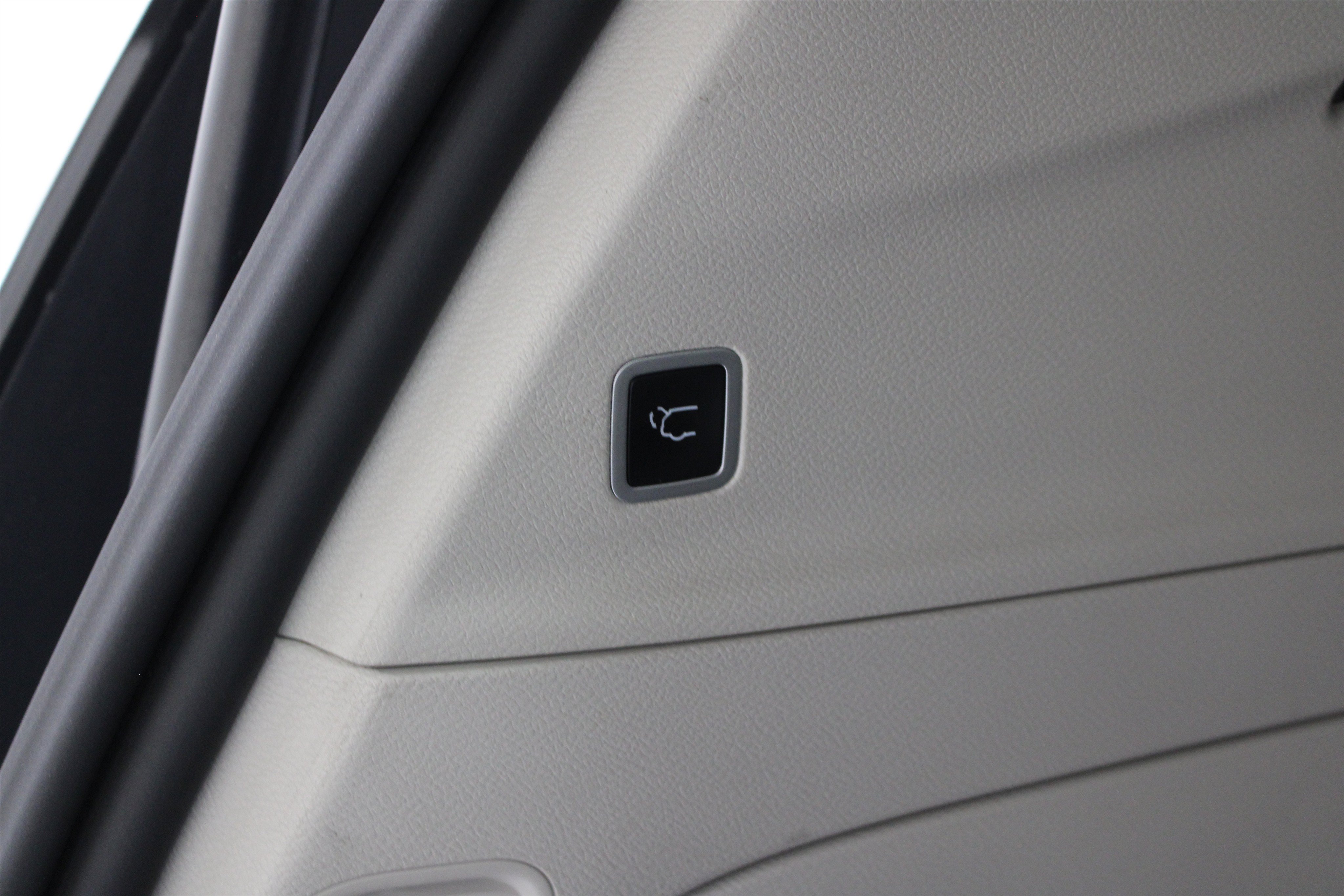 Used 2023 Chrysler Pacifica Touring-L FWD image 25