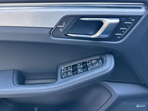 New 2026 Porsche Macan AWD/4WD image 12