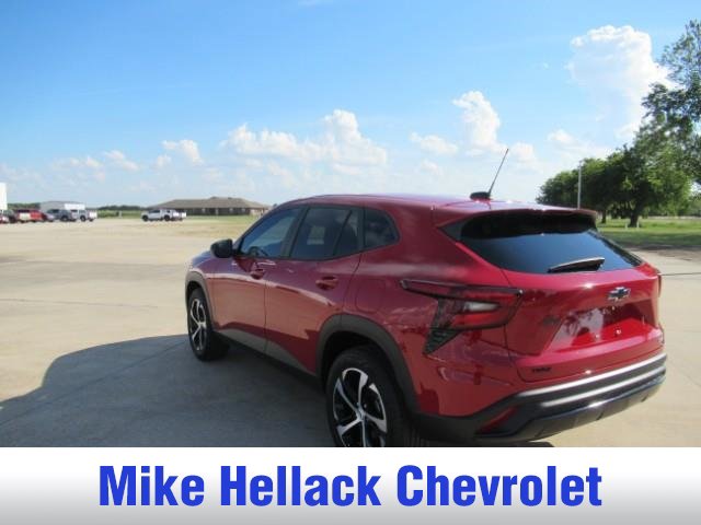 Used 2026 Chevrolet Trax RS FWD image 1