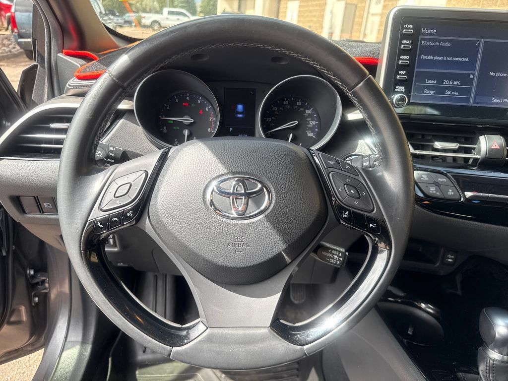 Used 2019 Toyota C-HR XLE FWD image 15