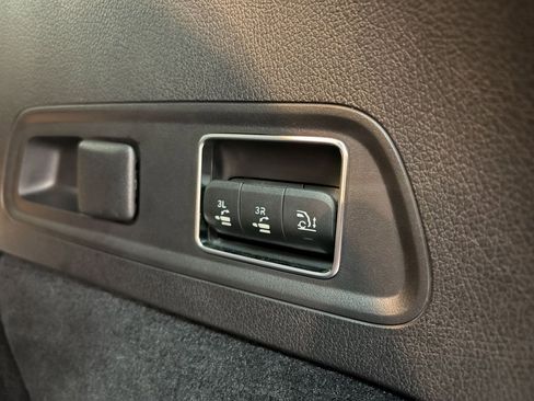 Used 2023 Mercedes-Benz GLS 63 AMG 4MATIC image 34