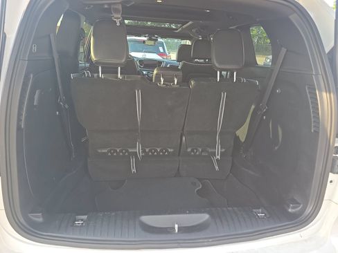 Used 2026 Chrysler Pacifica Limited FWD image 16