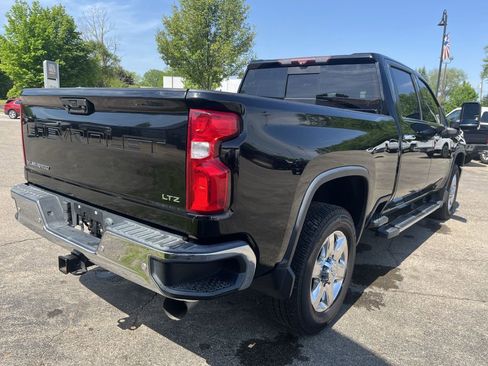 Used 2020 Chevrolet Silverado 2500 LTZ w/ LTZ Premium Package AWD/4WD image 6