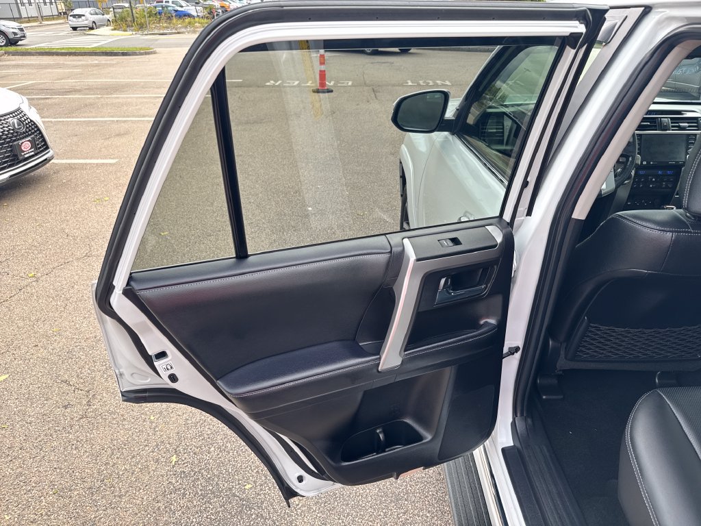 Used 2024 Toyota 4Runner Limited AWD/4WD image 40