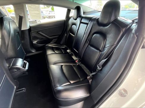 Used 2020 Tesla Model 3 Standard Range Plus RWD image 22