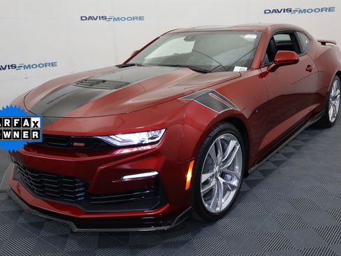 Certified 2022 Chevrolet Camaro SS w/ Design Package 2 RWD image 12