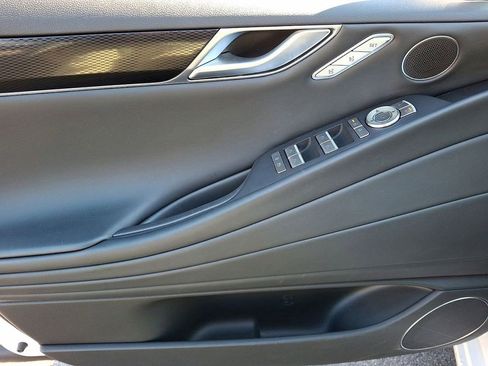 Used 2025 Genesis G80 2.5T image 10