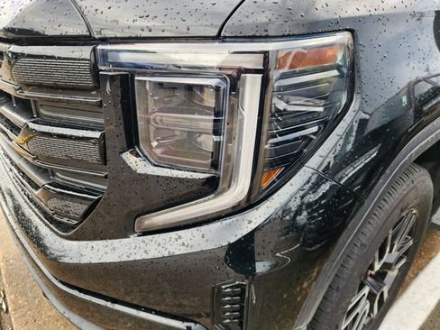 Used 2023 GMC Sierra 1500 Elevation w/ Elevation Premium Package AWD/4WD image 7