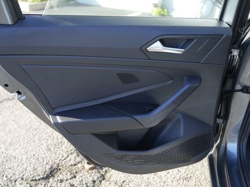 Used 2023 Volkswagen Jetta SE FWD image 27