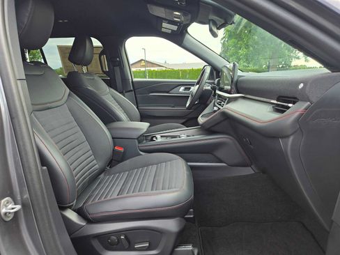 Used 2025 Ford Explorer ST-Line w/ Premium Package RWD image 11