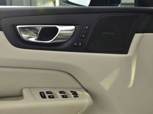 Used 2023 Volvo XC60 T8 Plus w/ Climate Package image 11