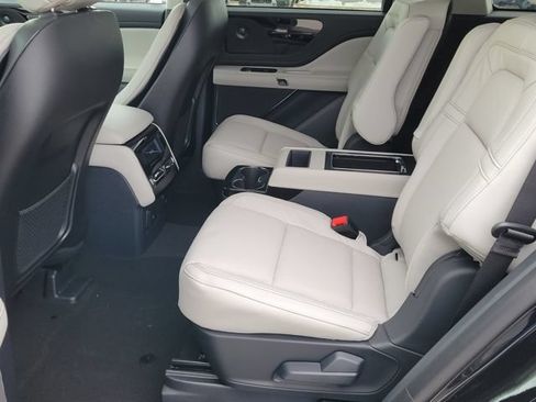 New 2026 Lincoln Aviator Reserve w/ Illumination Package AWD/4WD image 10
