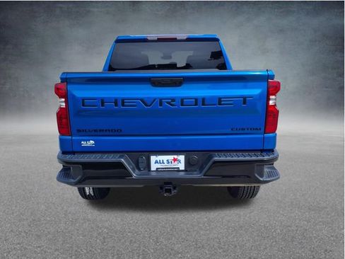 Used 2023 Chevrolet Silverado 1500 Custom Trail Boss w/ LPO, Dark Essentials Package AWD/4WD image 8