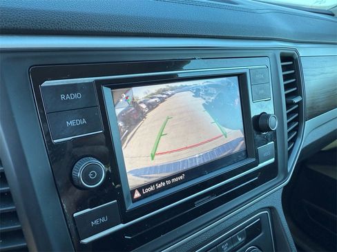 Used 2022 Volkswagen Atlas SE image 14