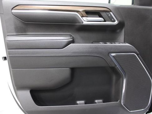 Used 2023 Chevrolet Silverado 1500 LT Trail Boss w/ Protection Package image 18