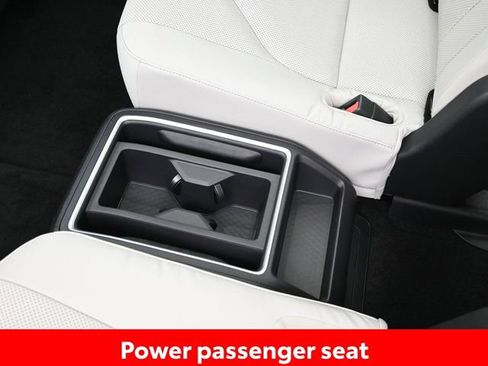 Certified 2025 Toyota Grand Highlander AWD image 30