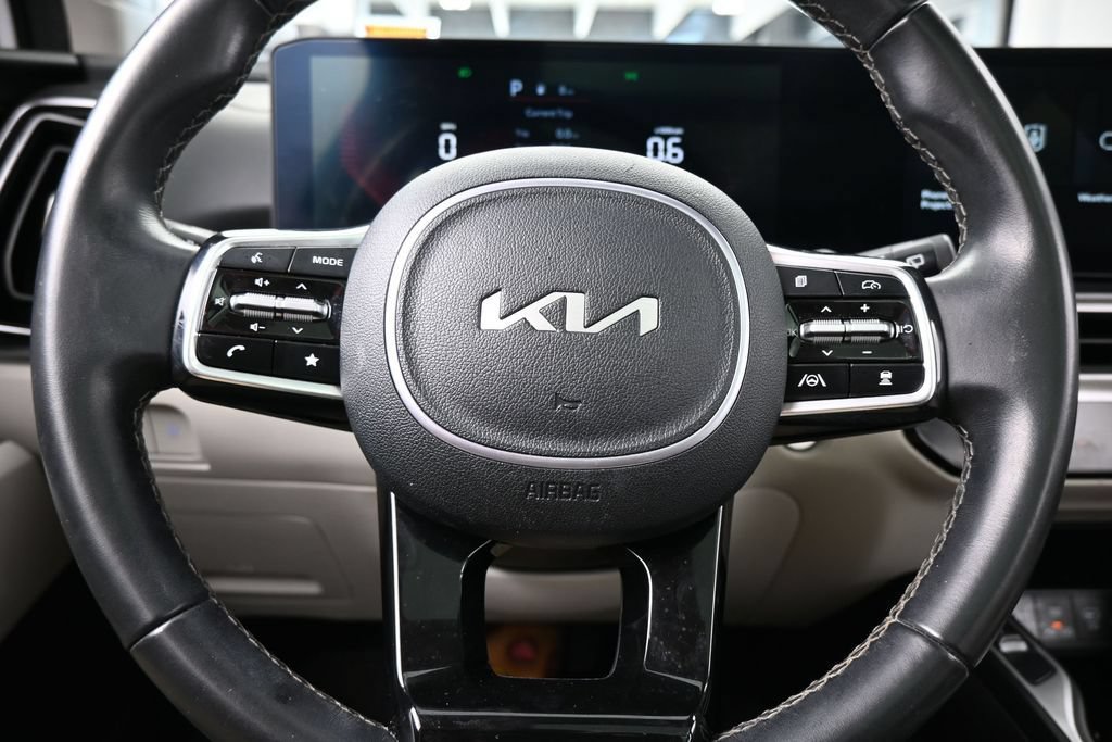Used 2024 Kia Sorento S w/ Panoramic Sunroof Package FWD image 31