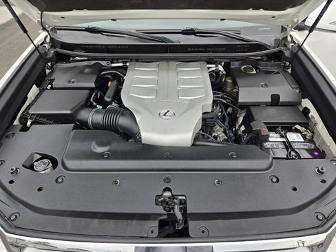 Used 2011 Lexus GX 460 image 28