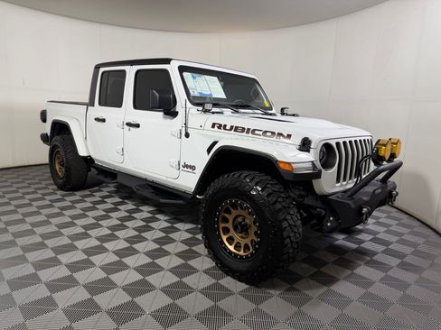 Used 2023 Jeep Gladiator Rubicon w/ LED Lighting Group AWD/4WD image 6