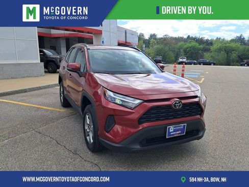Used 2024 Toyota RAV4 XLE w/ Convenience Package AWD/4WD image 9