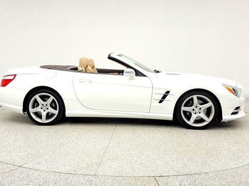 Used 2016 Mercedes-Benz SL 400 w/ Premium I Package image 4