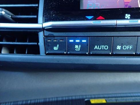 Used 2023 Toyota Sienna XSE image 21