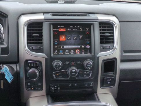 Used 2017 RAM 1500 Big Horn AWD/4WD image 18