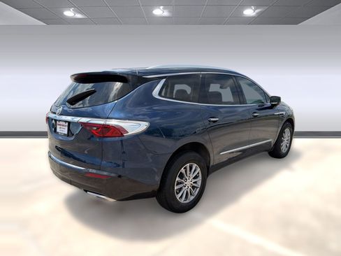 Used 2023 Buick Enclave Essence AWD/4WD image 8