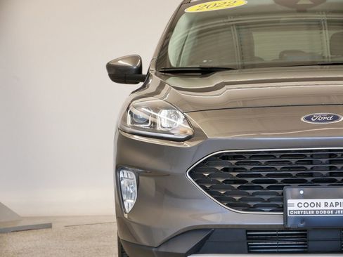 Used 2022 Ford Escape SEL image 49