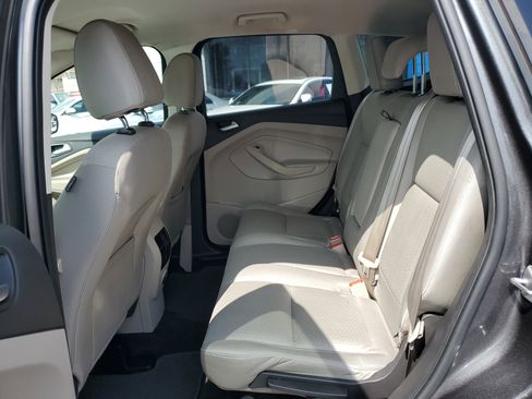 Used 2017 Ford Escape SE image 25