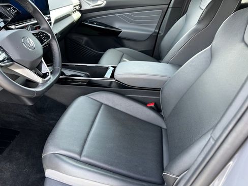 Used 2023 Volkswagen ID.4 Pro S image 11