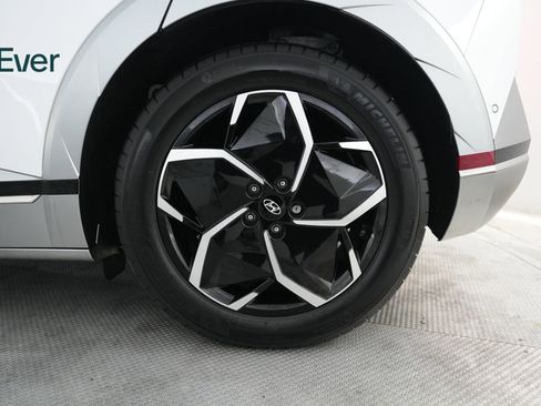 Used 2024 Hyundai Ioniq 5 Limited RWD image 9
