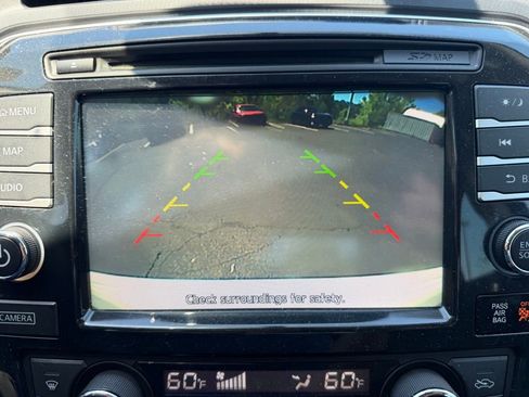 Used 2017 Nissan Maxima 3.5 SL FWD image 15