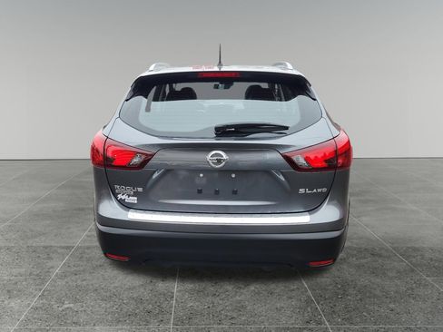 Used 2018 Nissan Rogue Sport SL w/ SL Premium Package image 6
