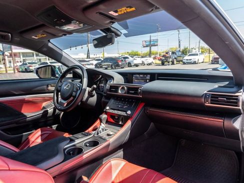 Used 2016 Lexus RC F image 17