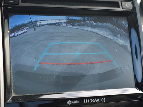 Used 2018 Toyota Tundra SR5 w/ TRD Off Road Package image 15