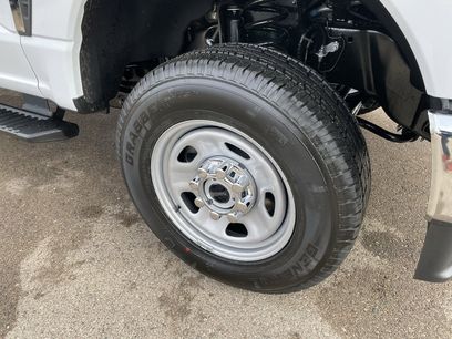 New 2026 Ford F350 XL w/ XL Chrome Package