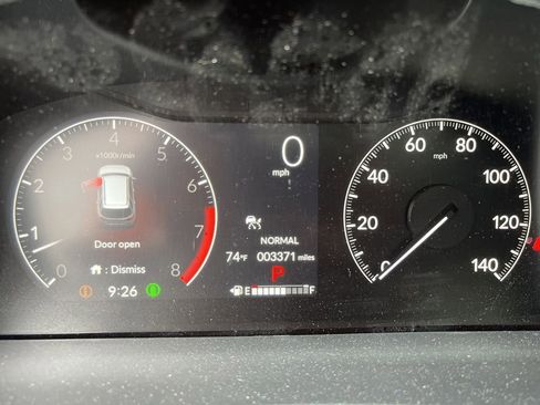 Used 2025 Honda Pilot TrailSport image 24