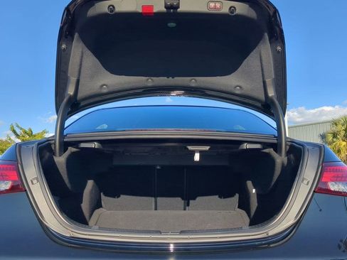 Used 2022 Mercedes-Benz E 350 Sedan image 14