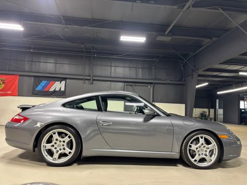 Used 2005 Porsche 911 Carrera image 2