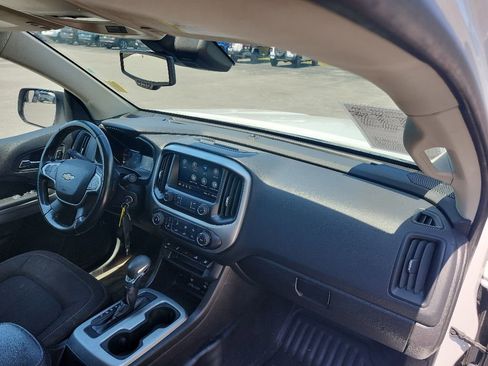 Used 2022 Chevrolet Colorado LT w/ Fleet Safety Package RWD image 27
