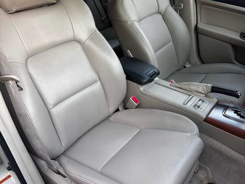 Used 2005 Subaru Outback 2.5XT Limited image 13