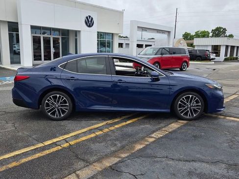 Used 2026 Toyota Camry XLE FWD image 15