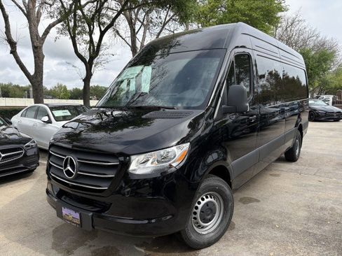 New 2026 Mercedes-Benz Sprinter 2500 image 1