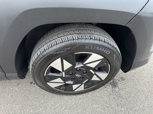 Used 2024 Hyundai Kona SEL image 8