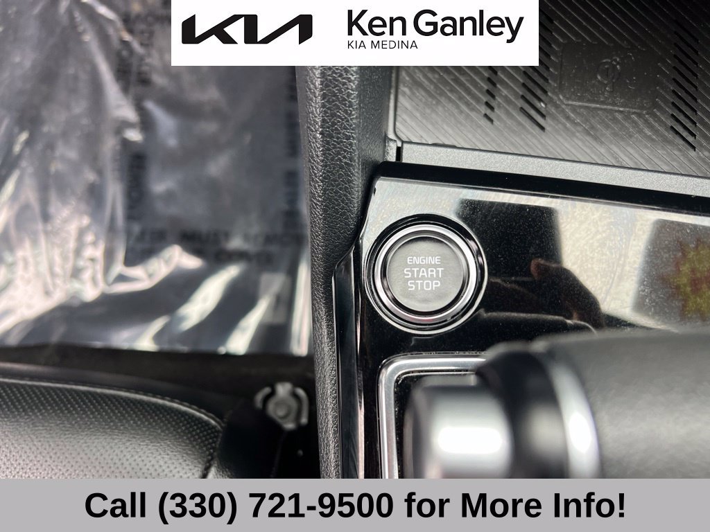 Certified 2025 Kia Sportage EX w/ Premium Package AWD/4WD image 35