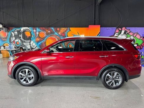 Used 2019 Kia Sorento EX AWD/4WD image 2