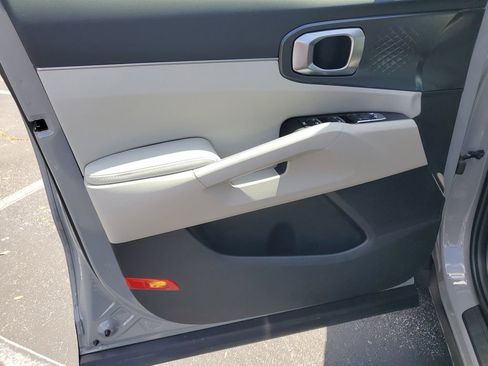 New 2026 Kia Sorento S FWD image 8