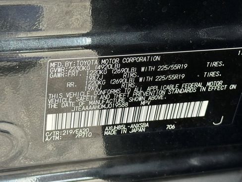 Used 2021 Toyota Venza Limited w/ Carpet Mat Package (TMS) AWD/4WD image 38